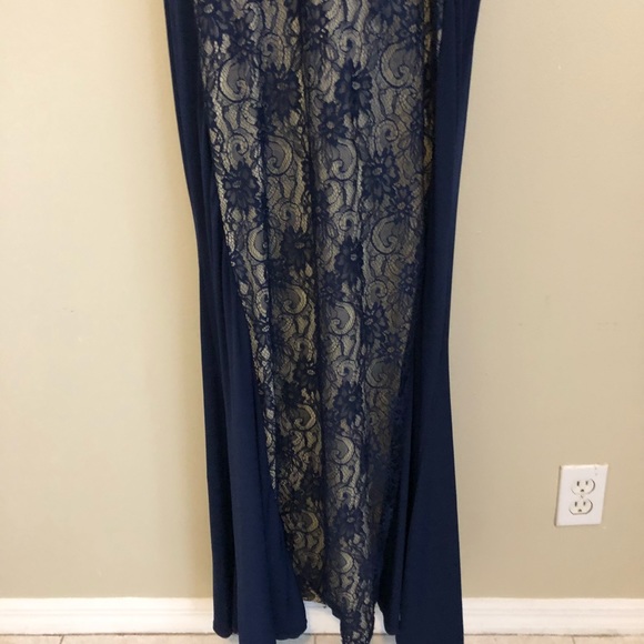 Long dress - Picture 5 of 8